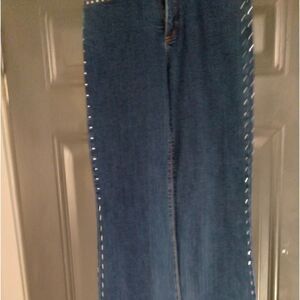 Nydj NOT YOUR DAUGHTERS JEAN'S  DARK BLUE JEANS. SIZE 4